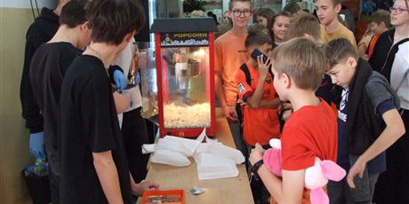 Powiększ grafikę: Dzień Tumbo. 21 listopad 2025. Impreza szkolna.