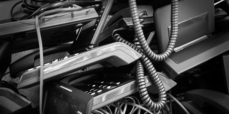 ELEKTROŚMIECI przynieś z mieszkania do punktu zbierania - SP 48
