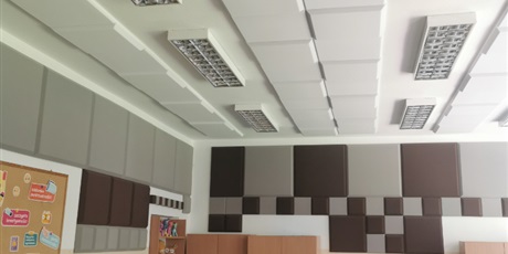 Powiększ grafikę: Sala lekcyjna