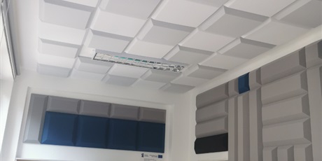 Powiększ grafikę: Sala lekcyjna